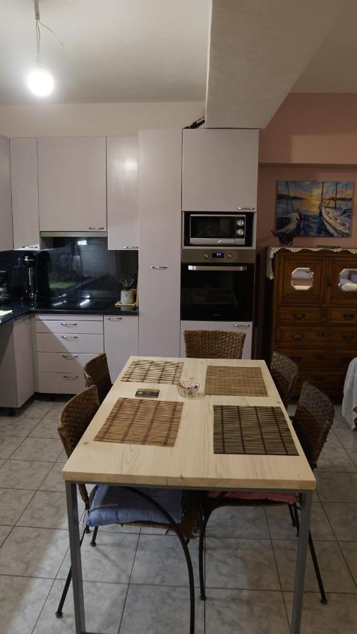 Romanos Patras Studio Exteriér fotografie